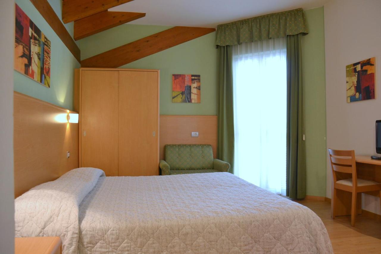 Al Brenta Hotell Levico Terme Exteriör bild